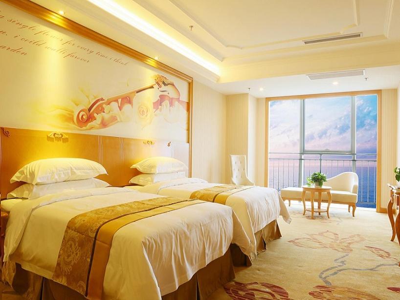 Vienna International Hotel Yantai Changjiang Road Xingyi Square Branch Εξωτερικό φωτογραφία