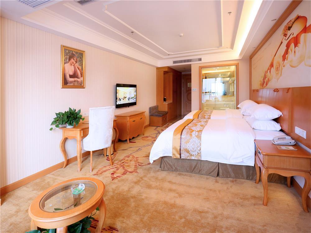Vienna International Hotel Yantai Changjiang Road Xingyi Square Branch Εξωτερικό φωτογραφία